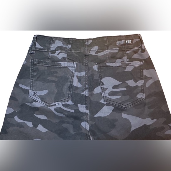 Kut From The Kloth Skinny Jeans Black Camo Women’s Size 6 - Picture 5 of 8